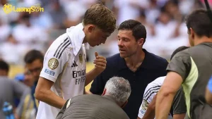 Real Madrid Dean Huijsen suspended to face PSG