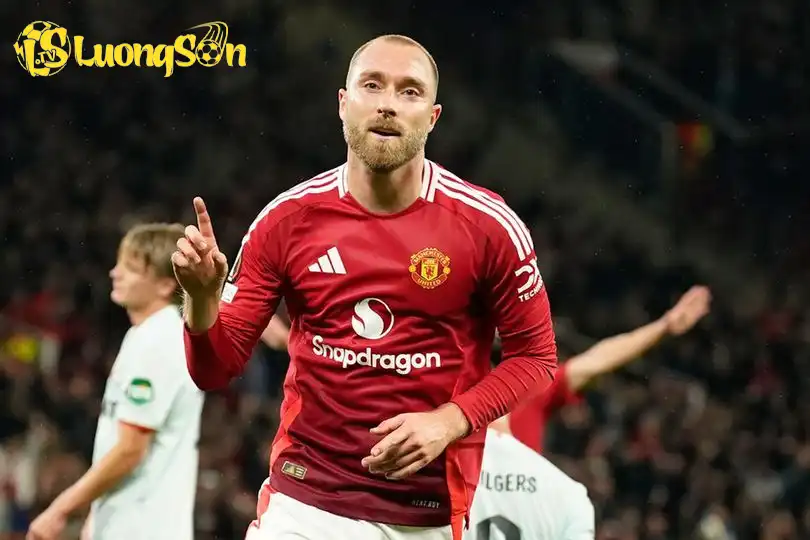 Tiền vệ người Đan Mạch vẫn muốn chơi bóng ở đẳng cấp cao nhất (Ảnh: SkySport)