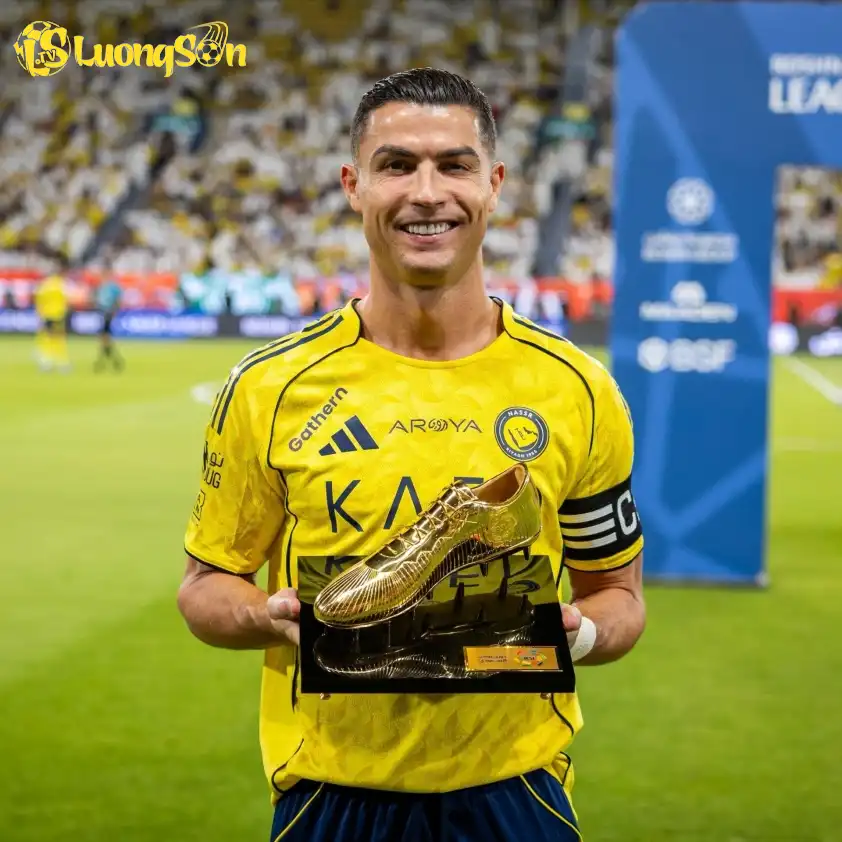 Đây cũng là lần thứ hai liên tiếp siêu sao người Bồ Đào Nha làm được điều này (Ảnh: Nền tảng X) Đây cũng là lần thứ hai liên tiếp siêu sao người Bồ Đào Nha làm được điều này (Ảnh: Nền tảng X)