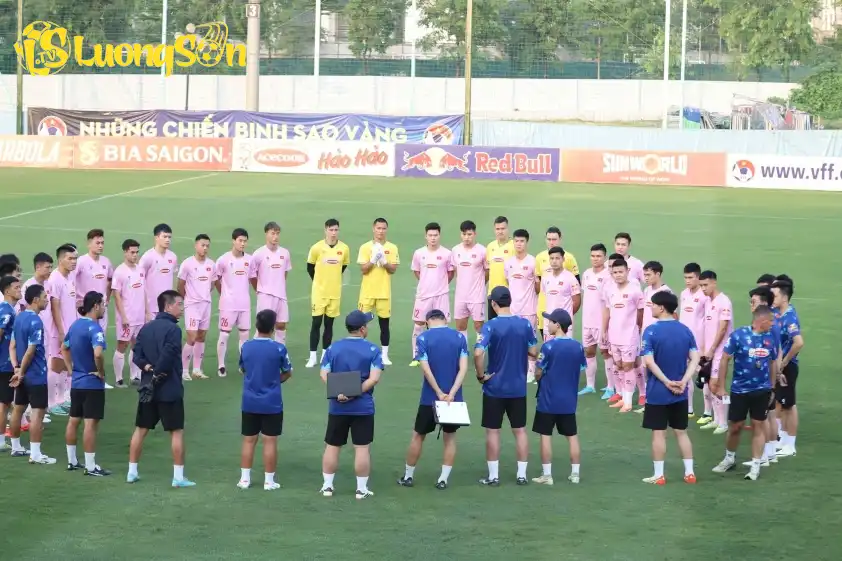 ĐT Việt Nam đang tràn đầy khí thế trước trận đấu gặp Nepal.