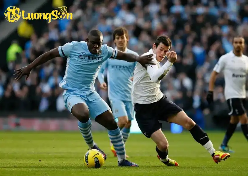 Không phải hậu vệ nào đẳng cấp, Micah Richards mới là hậu vệ mà Bale ngán ngẩm nhất