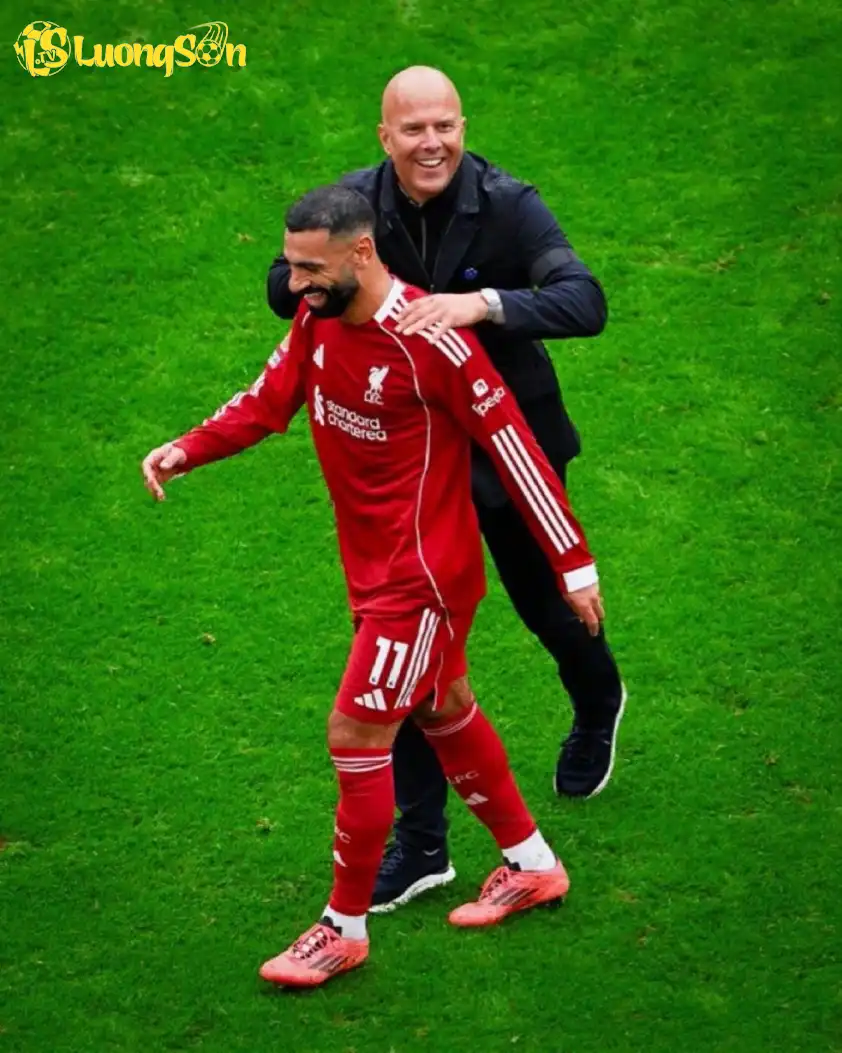 Liệu Salah có toả sáng trở lại trong đội hình của Slot? (Ảnh: SalahUpdates)