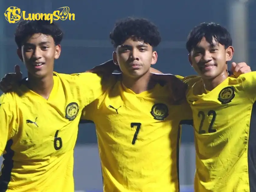 U17 Malaysia đang thất thế trong cuộc đua giành vị trí dẫn đầu tại bảng đấu của mình