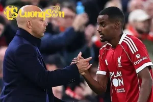 arne slot isak liverpool ngoai hang anh 68f5e31c348c1