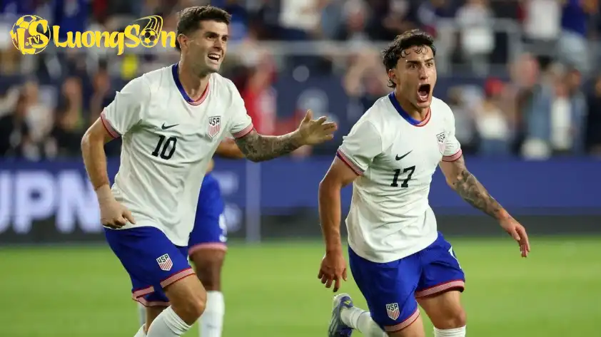 Với lợi thế sân nhà cùng phong độ tốt hơn, đội tuyển Mỹ được dự đoán sẽ chiến thắng. Với lợi thế sân nhà cùng phong độ tốt hơn, đội tuyển Mỹ được dự đoán sẽ chiến thắng.