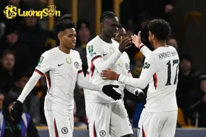 george celeb wolves a 690cc141e4009