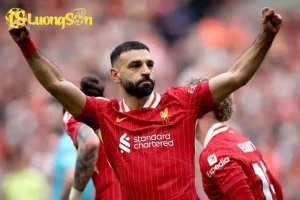 liverpool signs striker mohamed salah to two year contract 693163bf6b3ca